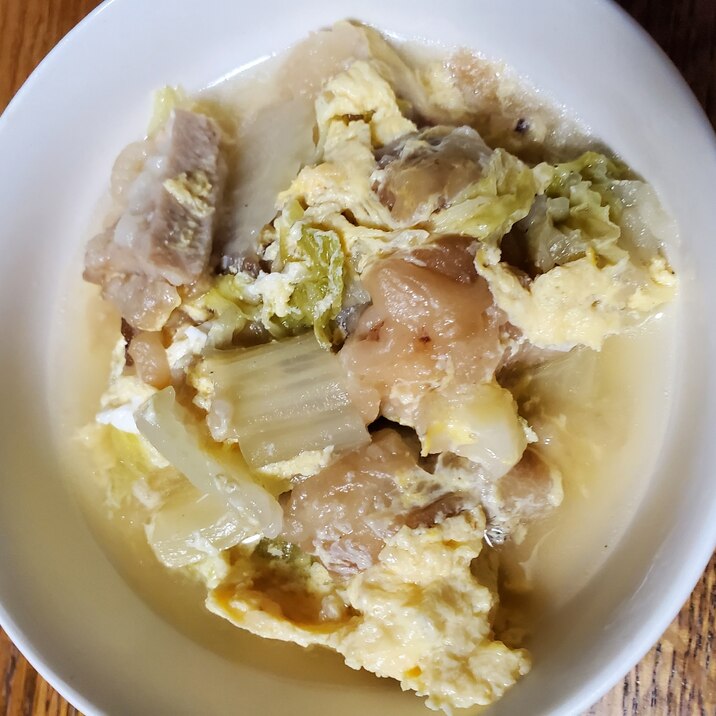 マグロの天ぷらと白菜の卵とじ